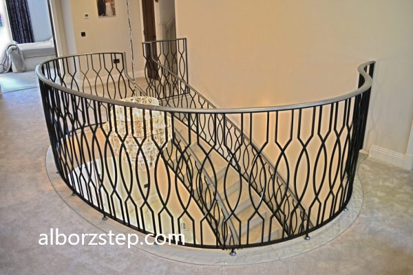 بهترین سازنده پله پیچ آهنی در کرج | البرز استپ