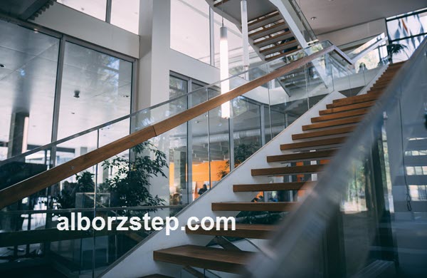 مزایای طراحی و تولید پله گرد مدرن | البرز استپ
