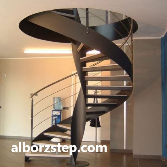 مزایای استفاده از پله پیچ | البرز استپ