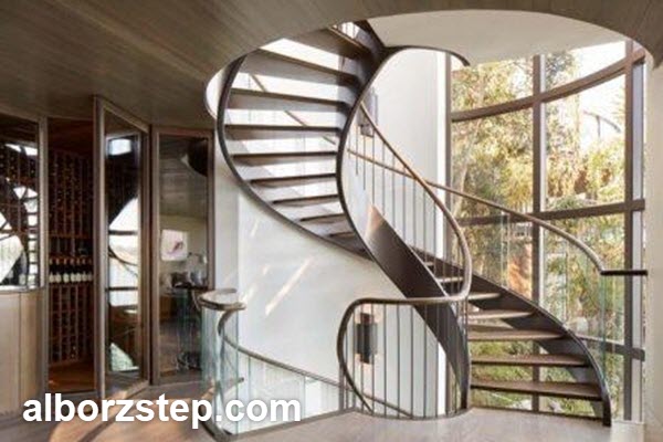 تولید و ساخت انواع پله گرد در استان البرز